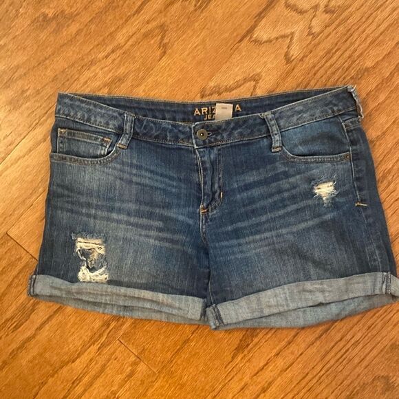 Arizona jeans company size 11, stretch, jean shorts, distressed - Picture 1 of 8